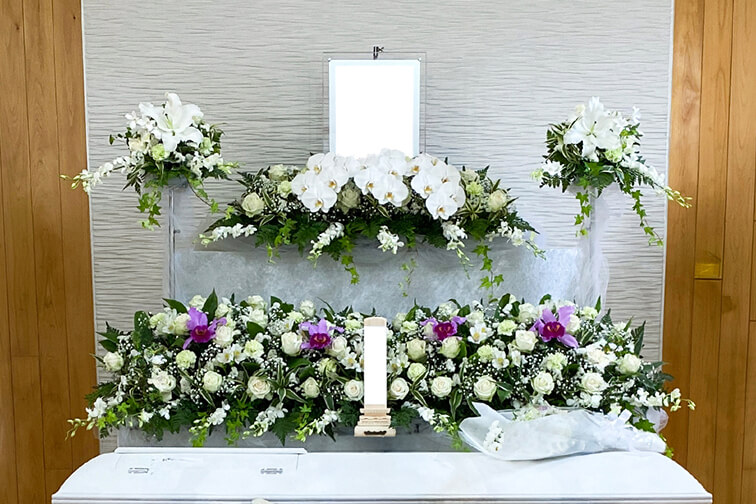 カトレア入り祭壇