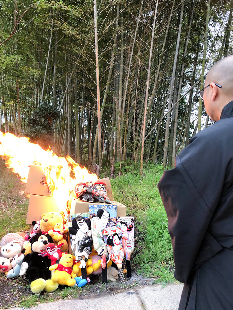 第19回人形供養祭お焚き上げ