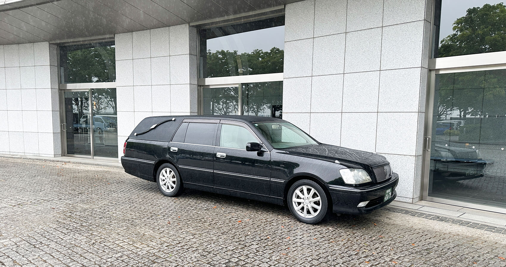 霊柩車