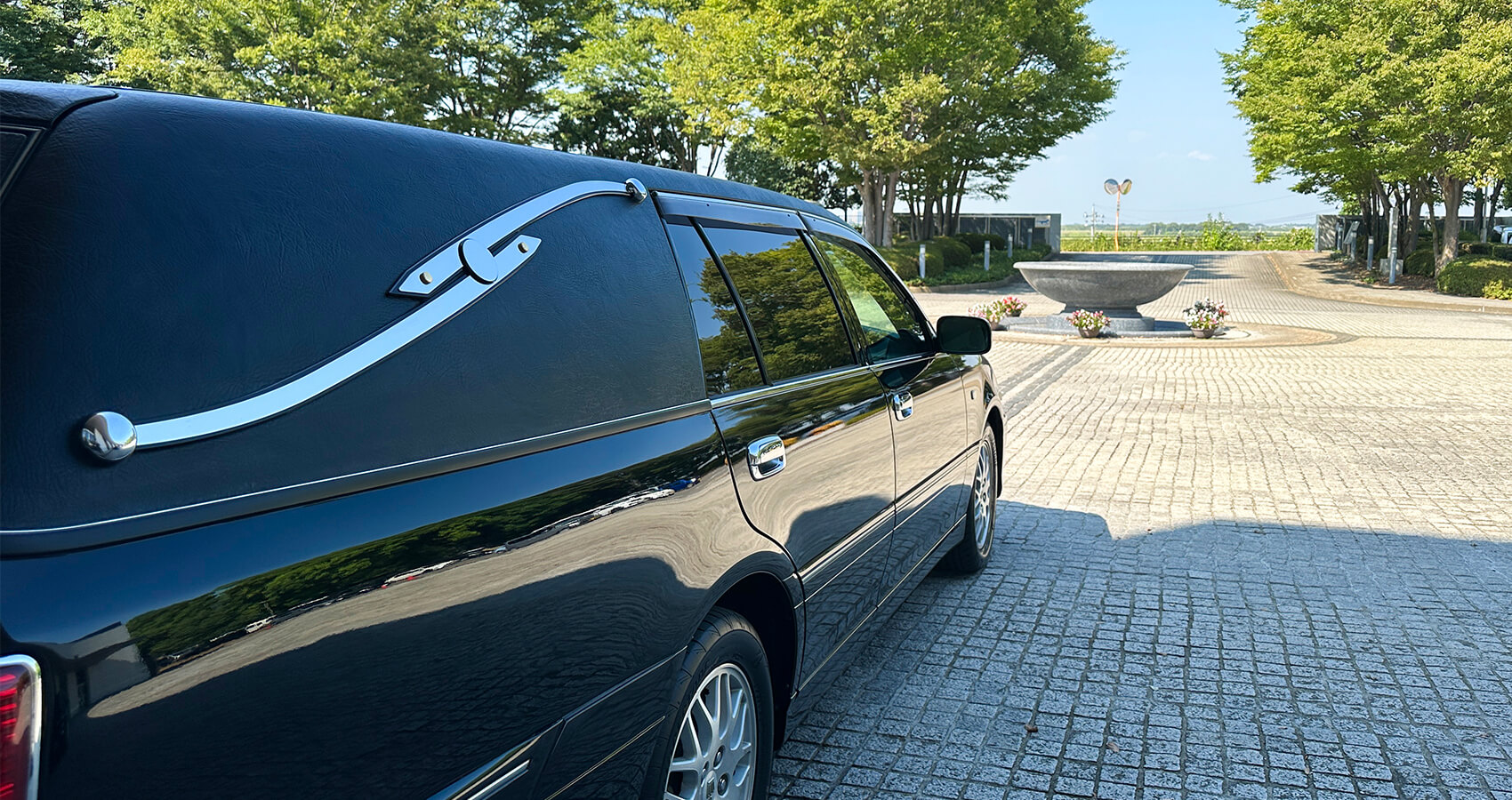 霊柩車